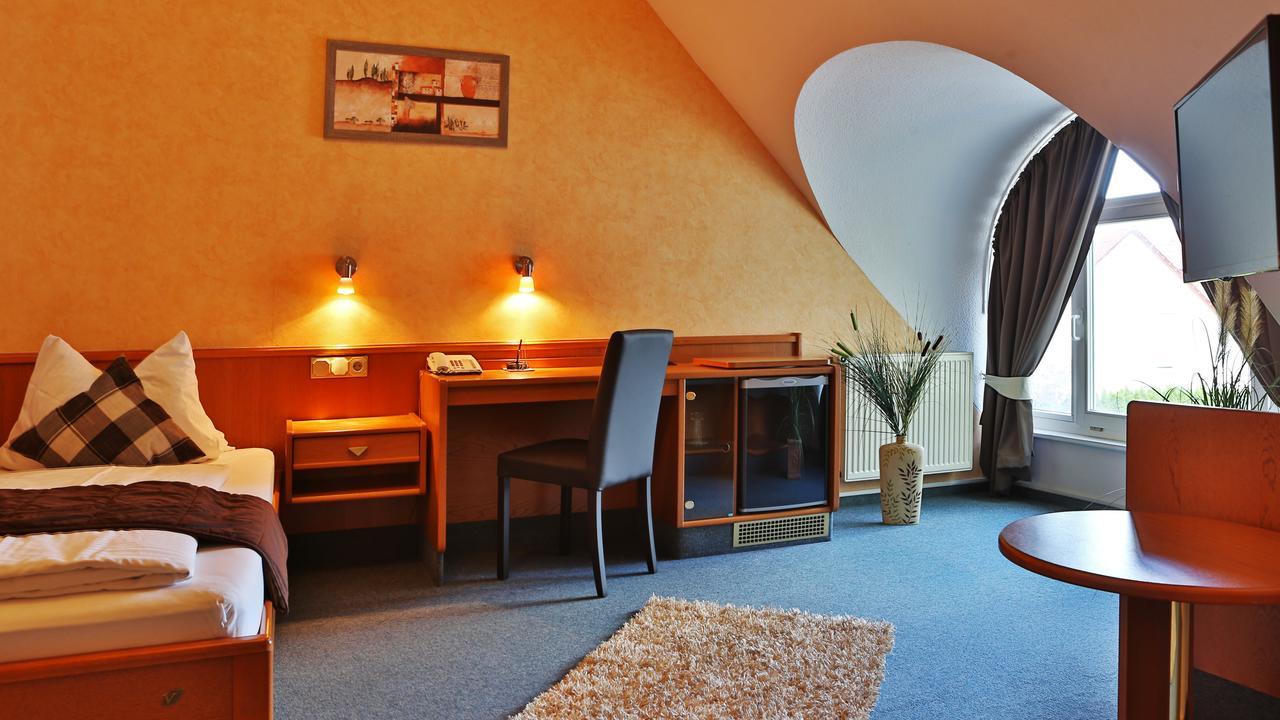 Hotel Bauschheimer Hof Rüsselsheim Dış mekan fotoğraf